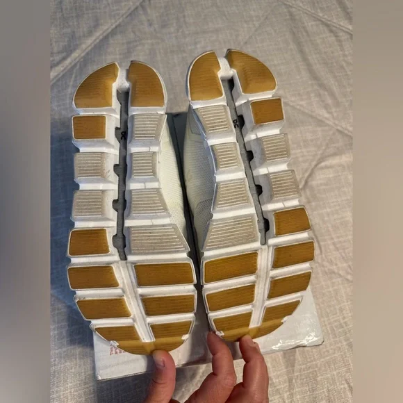 On running cloud 5 undyed sneakers - Picture 4 of 14